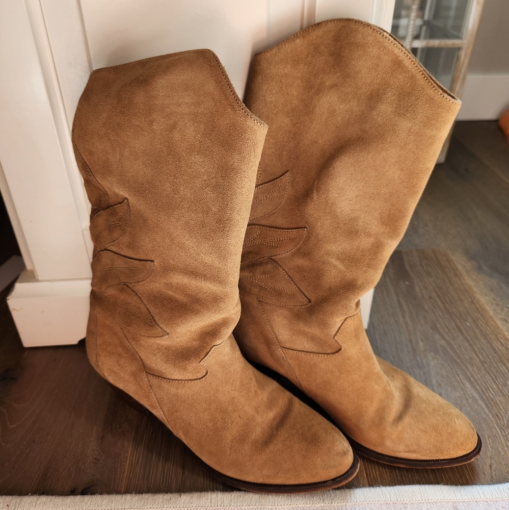 Women's Tan Suede Boots